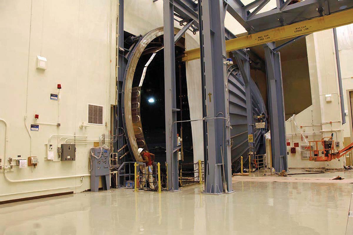 Lockheed Martin Space Systems Thermal Vacuum Chamber